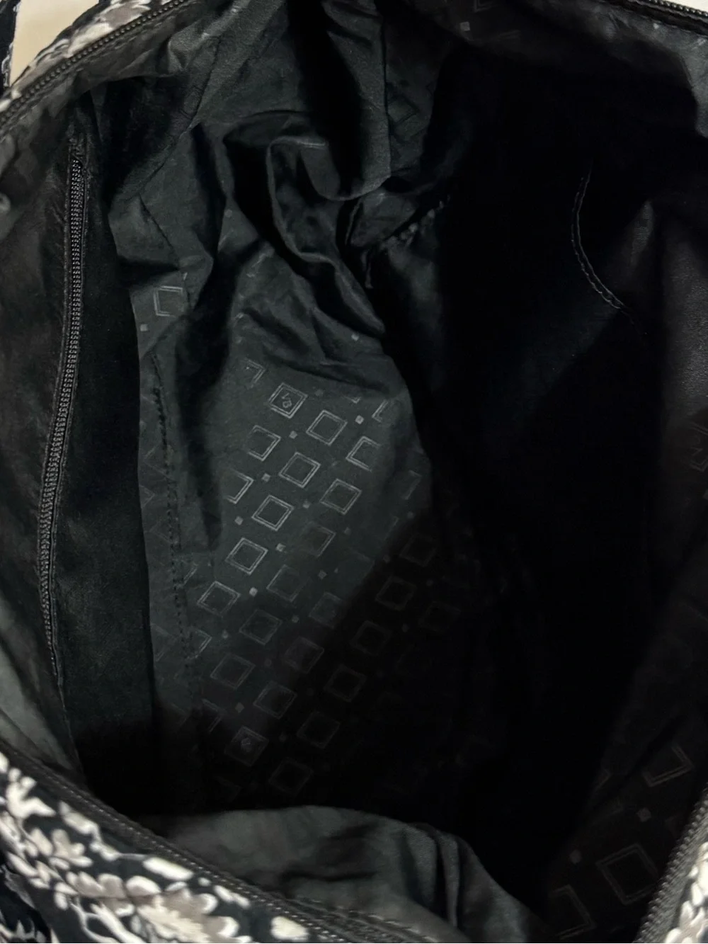 Vera Bradley Chandelier Noir Hobo Bag Essential Shoulder Purse Quilted Bohemian